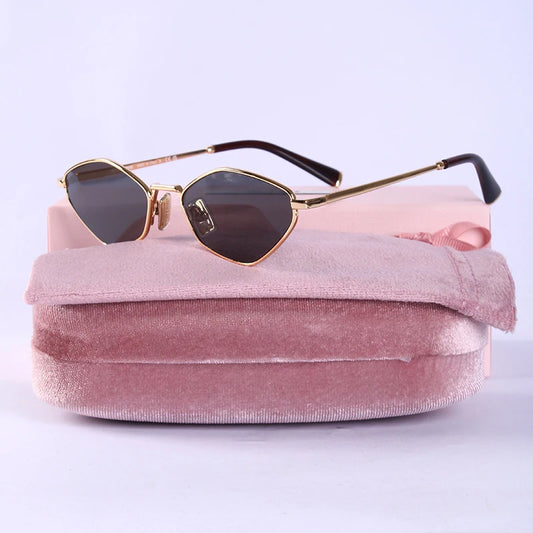 Luxury Women Metal Sunglasses Brand Designer Half-Frame Diamond-Shaped Eyeware Ladies Summer Travelling Beach For Sun Glasses